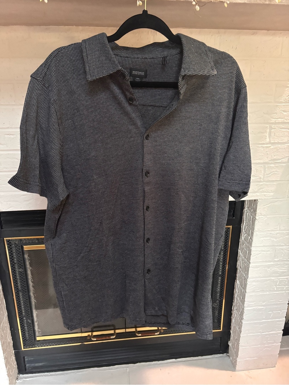 Buffalo David Bitton Men's Short-Sleeve Button Shirt in Charcoal Gray